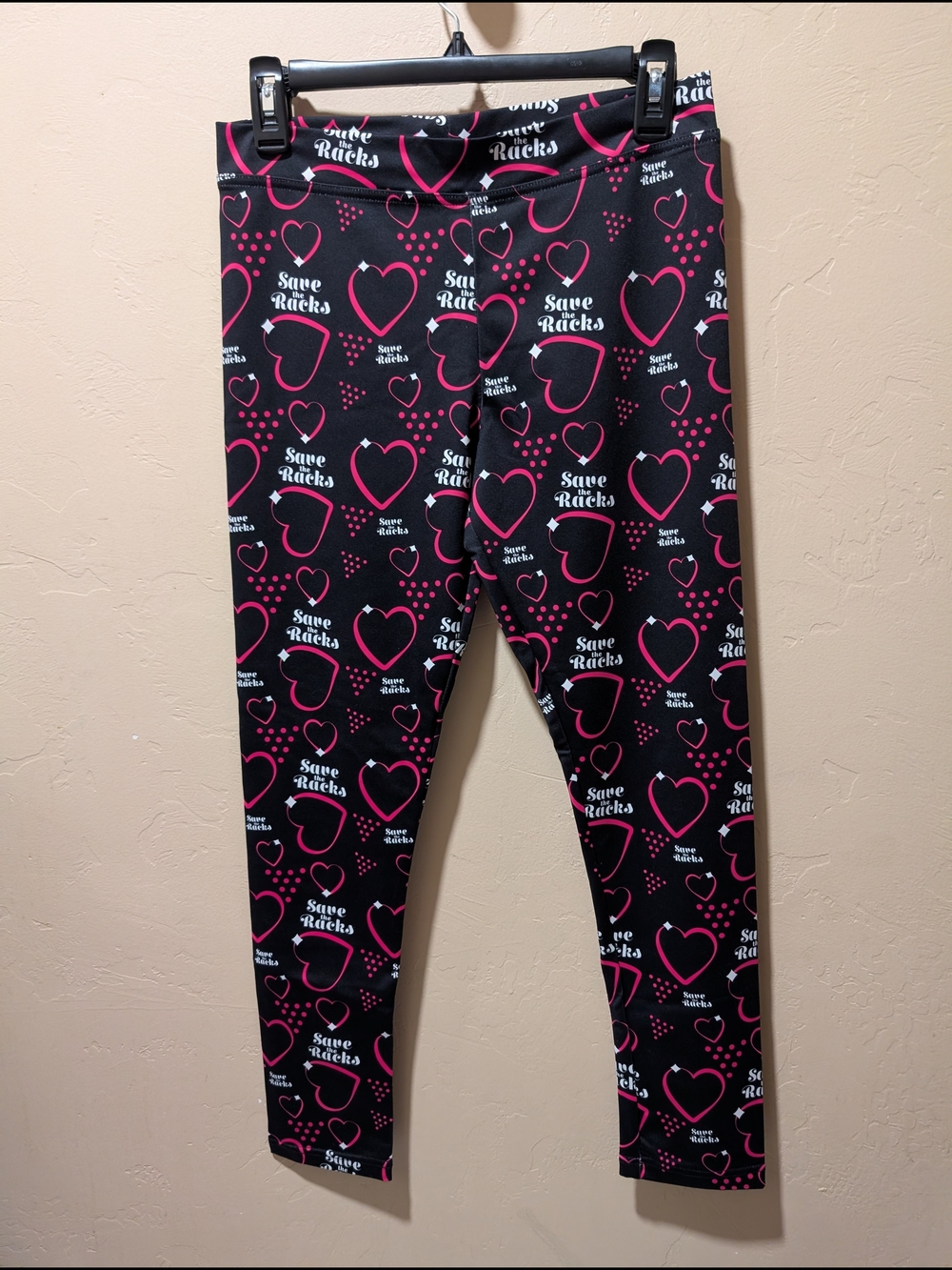 NWOT Womans Faniehose Save The Racks Breast Cancer Black & Pink Heart Leggings L